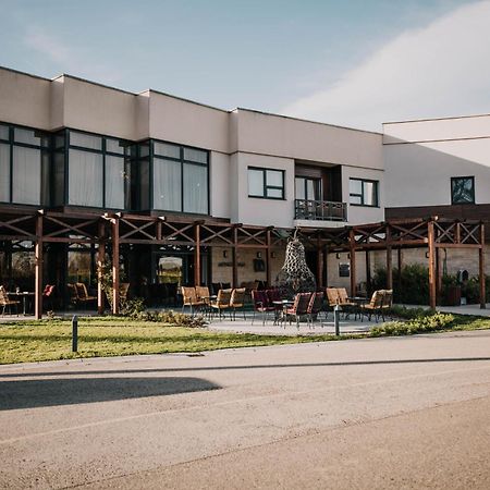 Hotel & Distillery Monogram Gradac  Exterior photo